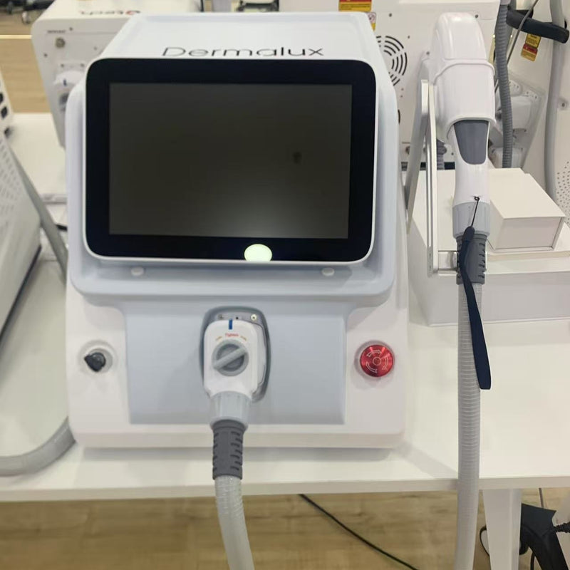 Daugiafunkcis IPL plaukų šalinimo ir odos priežiūros įrenginys su radijo dažnio technologija