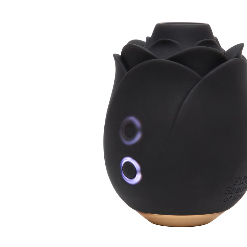 Fifty Shades Of Grey Suction Clitoral Stimulator Rose Black, Klitorio stimuliatorius Juoda rožė, Penkiasdešimt pilkų atspalvių, moteriškas vibratorius, klitorio vibratorius rožė, vibratorius mergvakariui