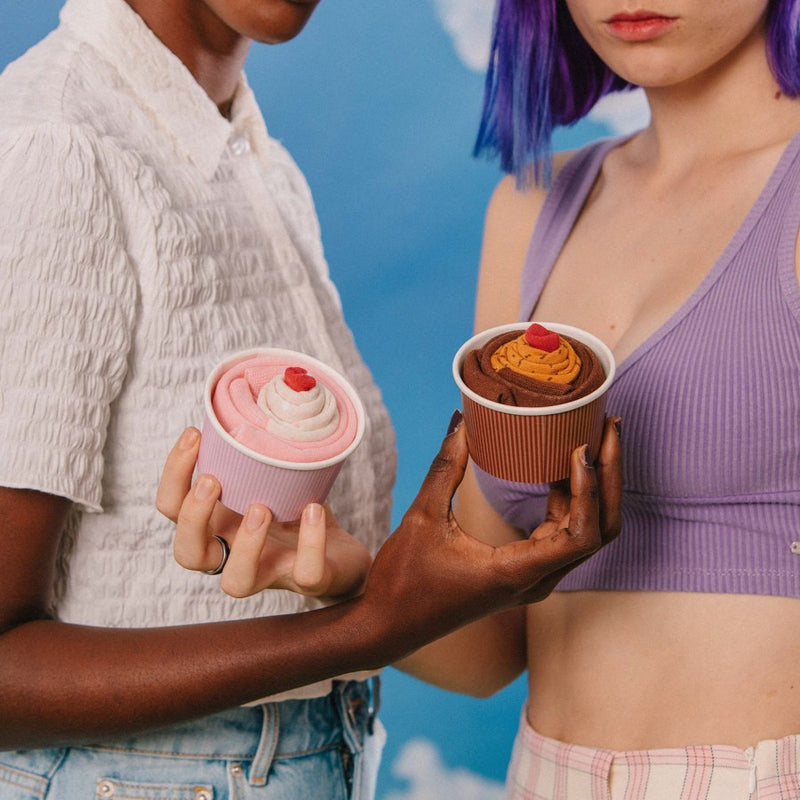 EAT MY SOCKS Chocolate Cupcake, Kojinės Šokoladinis Keksiukas, žaismingos spalvotos kojinės, Originali dovana vyrams, moterims, vaikams ir paaugliams, universalus dydis, keksiuko formos kojinės