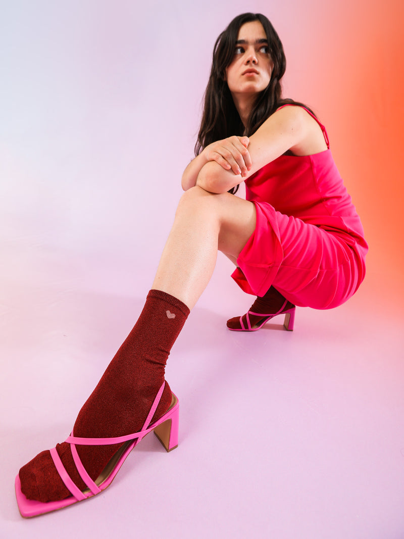 Kojinės Širdis, žaismingos spalvotos kojinės, Originali dovana vyrams, moterims, vaikams ir paaugliams, universalus dydis, širdies formos kojinės  - EAT MY SOCKS Love Me