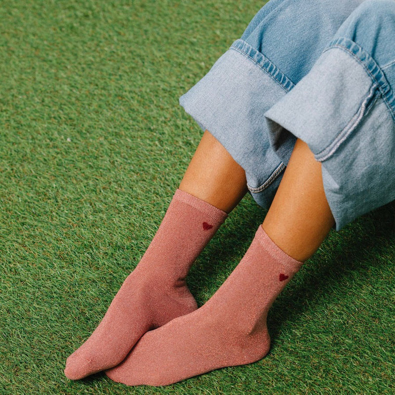 Kojinės Širdis, žaismingos spalvotos kojinės, Originali dovana vyrams, moterims, vaikams ir paaugliams, universalus dydis, širdies formos kojinės  - EAT MY SOCKS Love Me