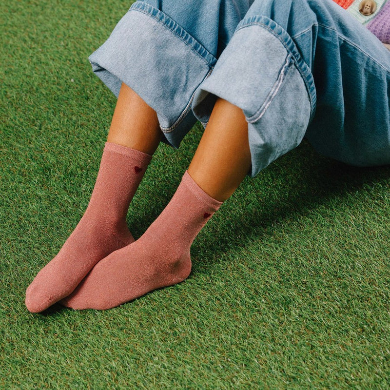 Kojinės Širdis, žaismingos spalvotos kojinės, Originali dovana vyrams, moterims, vaikams ir paaugliams, universalus dydis, širdies formos kojinės  - EAT MY SOCKS Love Me