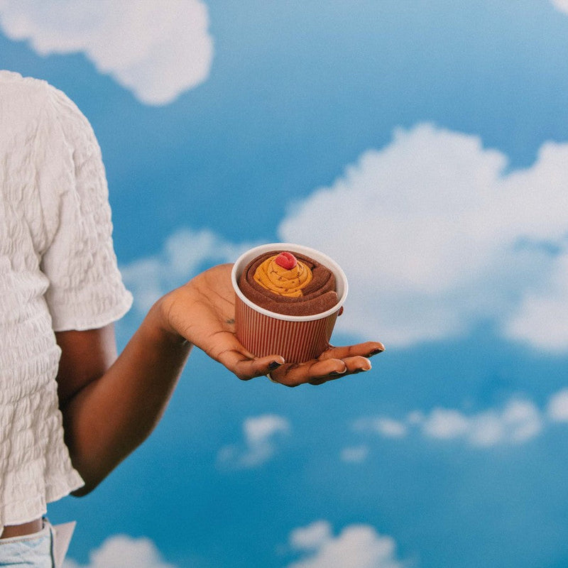 EAT MY SOCKS Chocolate Cupcake, Kojinės Šokoladinis Keksiukas, žaismingos spalvotos kojinės, Originali dovana vyrams, moterims, vaikams ir paaugliams, universalus dydis, keksiuko formos kojinės