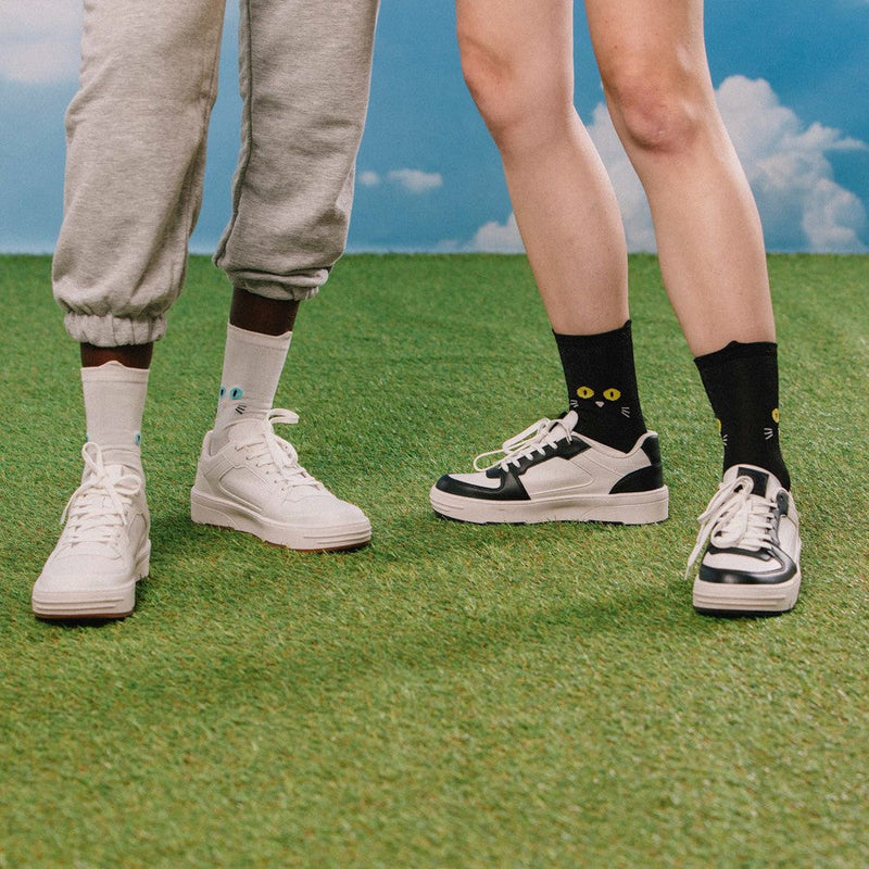 Kojinės Juoda Katė, žaismingos spalvotos kojinės, Originali dovana vyrams, moterims, vaikams ir paaugliams, universalus dydis, juodos katės formos kojinės - EAT MY SOCKS Black Cat Walk