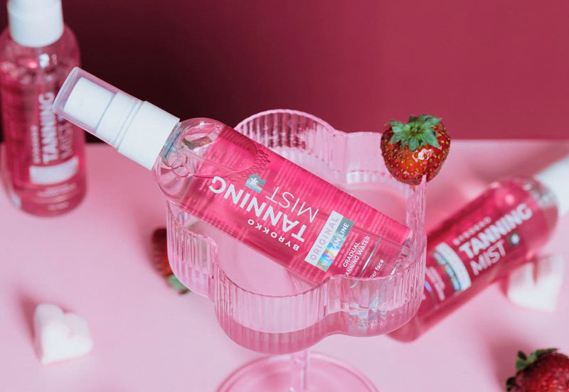 BYROKKO Savaiminio įdegio dulksna su braškėmis