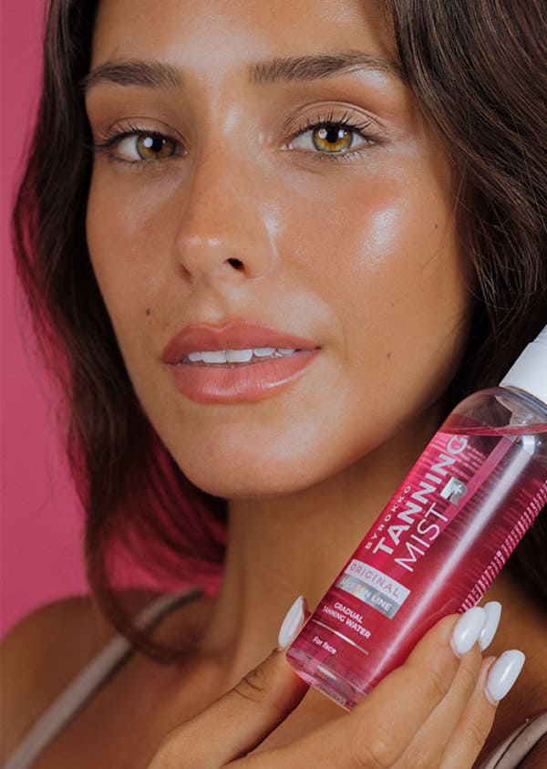 Savaiminio įdegio vanduo jautriai odai - BYROKKO Strawberry Self Tanning Water