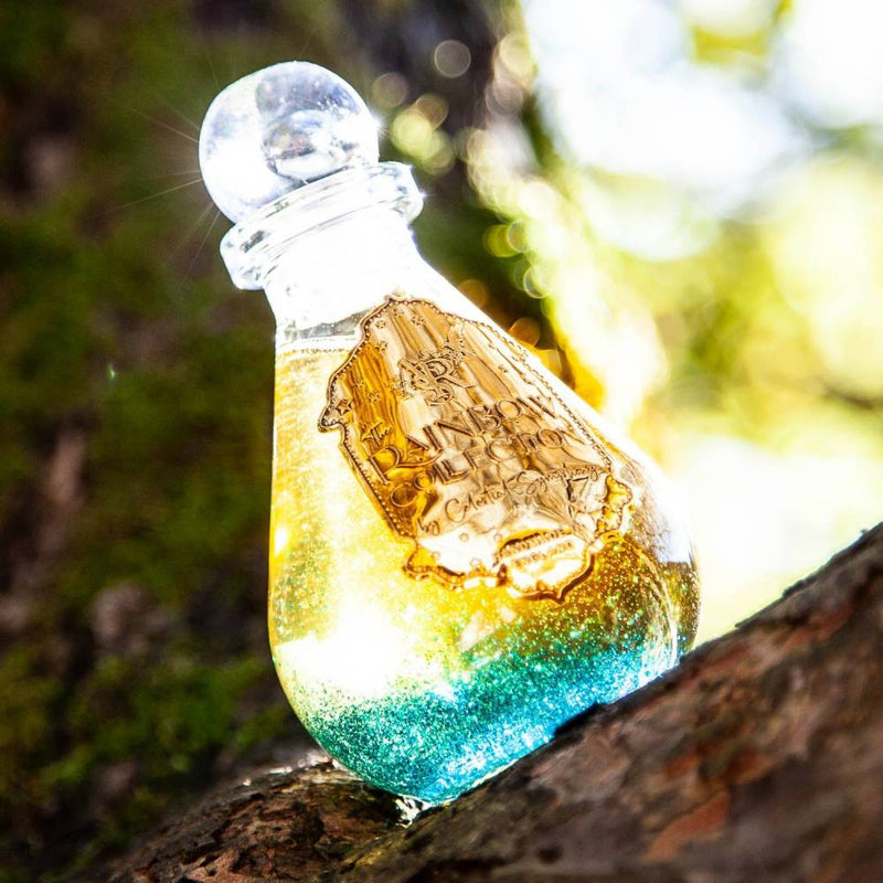 Užburiančio maudymosi ritualo putojantis vonios aliejus "MIŠKO DVELKSMAS" su kristalais - Celestial Symphony