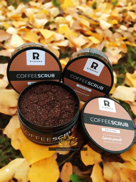 BYROKKO Coffee Scrub drėkinantis Kūno šveitiklis su kava, skirtas kūno šveitimui prieš deginantis saulėje ir soliariume