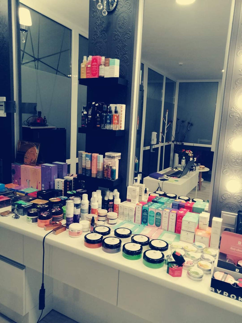 Grožio salonas Šilutėje - AurelijosSPA | Veido ir kūno procedūros, HydraFacial veido valymas, Limfodrenažinis masažas ir Dovanų kuponai