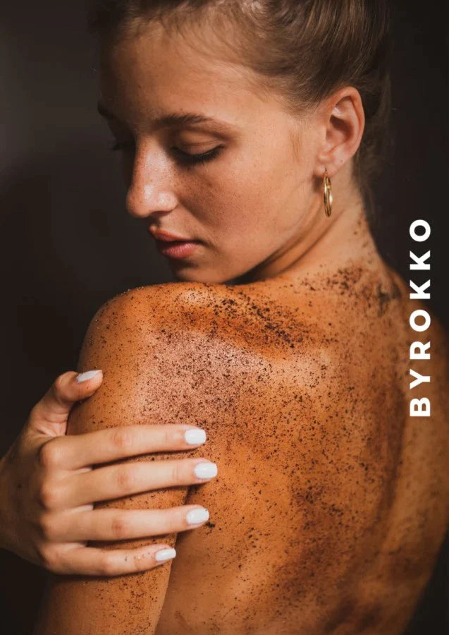 BYROKKO Coffee Scrub Kūno šveitiklis su kava