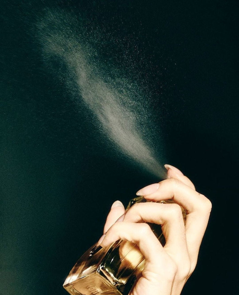 La Sultane de Saba veido kaukė,veido pilingas,taukmedžio sviestas,veido serumas,kuno losijonas,kuno kremas,juodasis muilas,veido pilingas kuno pilngas veido kremas Kūno aliejai kūnui kuno kvepalai, kuno dulksna,veido balzamas,dulksna ,grozioplanas.lt