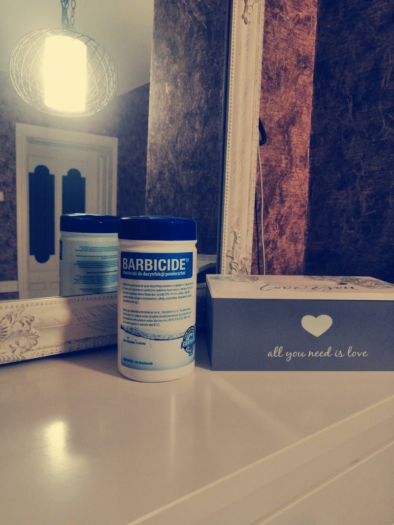 Dezinfekcinės servetėlės rankoms ir paviršiams | BARBICIDE wipes 120 pcs - AurelijosSPA