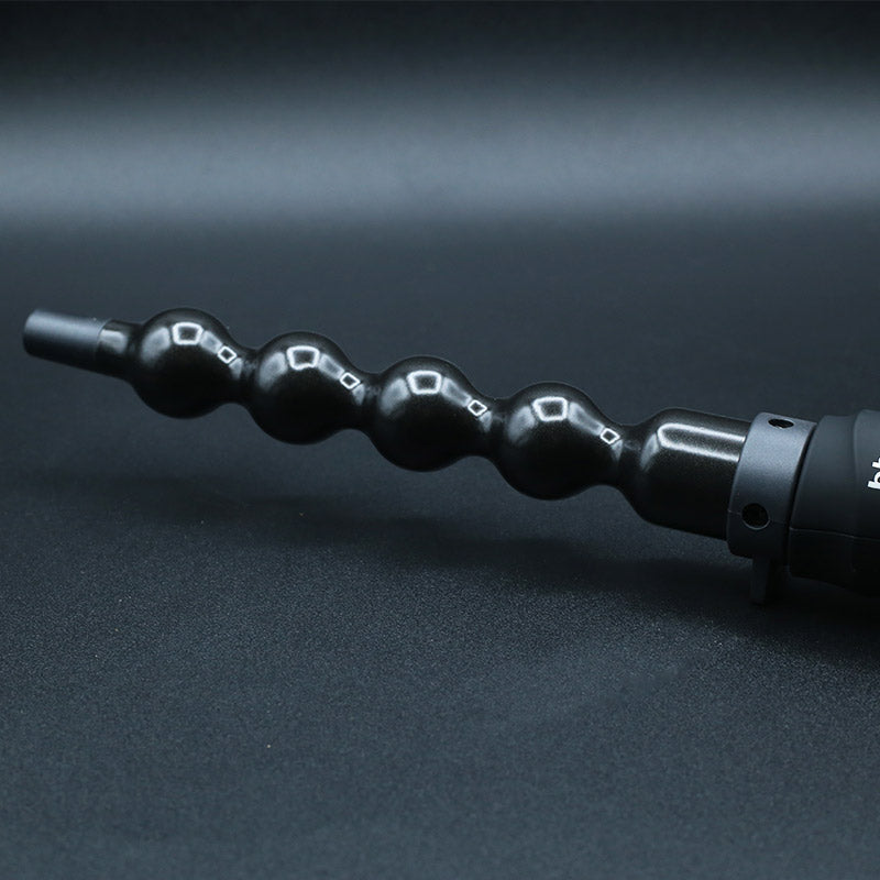 HH Simonsen ROD VS10 Profesionalus Keramikinis Plaukų Garbanojimo Įrankis skirtas banguoti plaukus ir formuoti natūralias ir klasikines garbanas, puikiai tinka ilgiems ir trumpiems plaukams