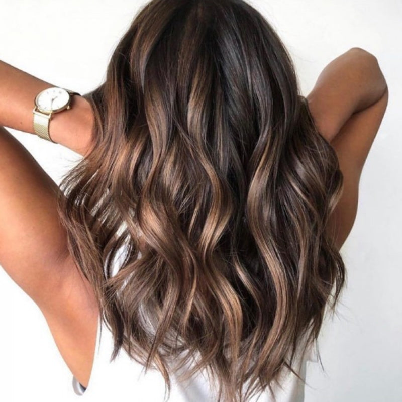 HH Simonsen ROD VS3 Keramikinis Plaukų Garbanojimo Įrankis formuoja klasikines, natūralias ir ilgai išsilaikančias garbanas bei apsaugo plaukus nuo karščio, plaukų garbanojimo žnyplės